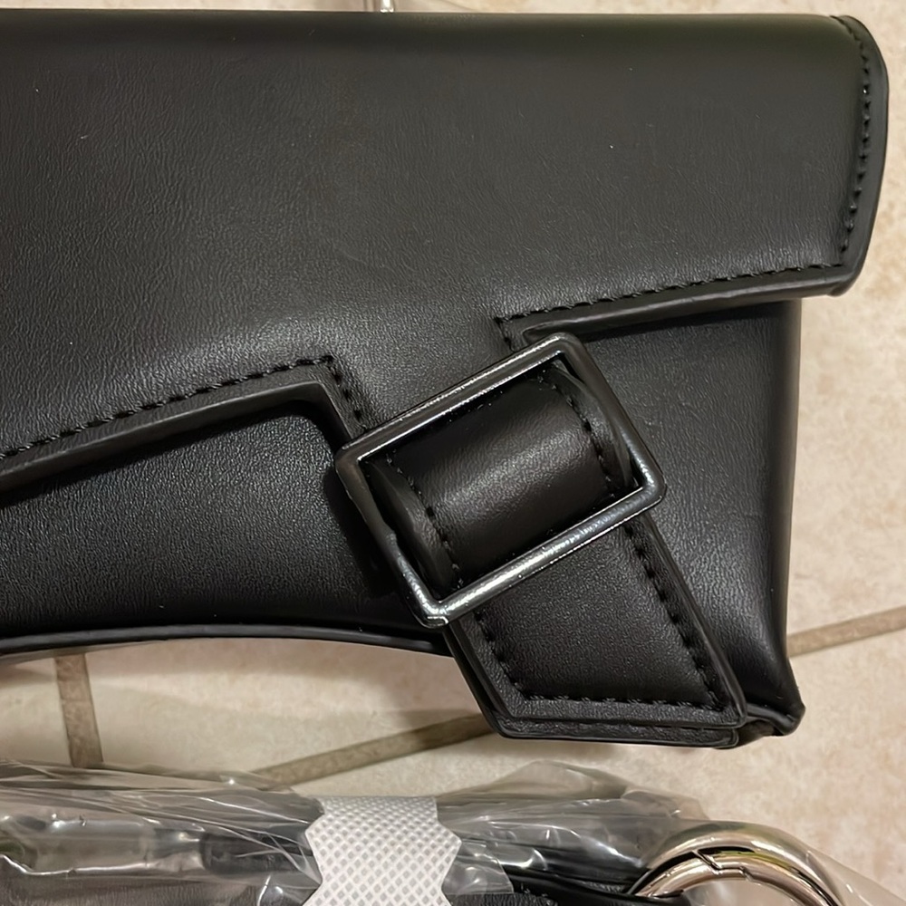 Minimal Bag View 2